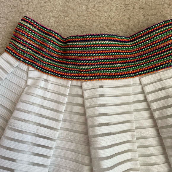 Elegant White Striped Skirt with Colorful Waistband - Picture 3 of 8